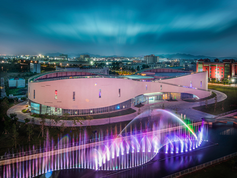 “最强盛脑”VS“星际穿越”，“脑洞”对话震撼pp电子营养探索馆